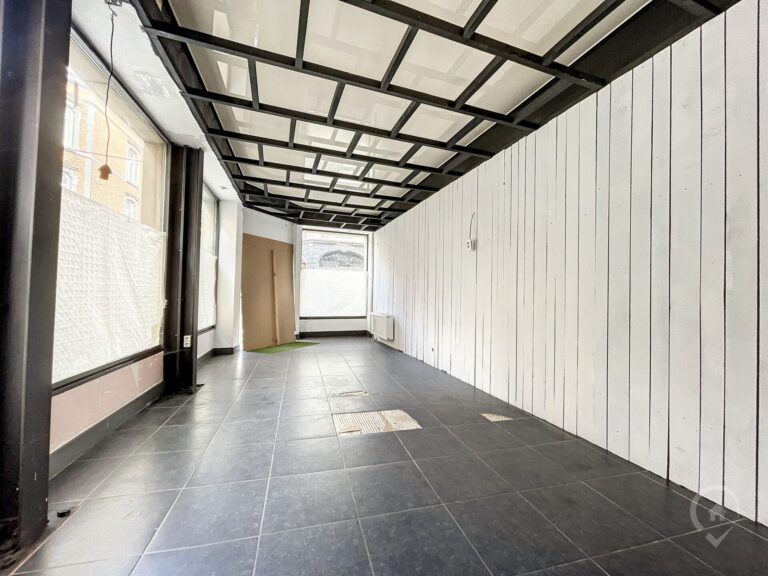 Condrogest - Immeuble de rapport de 4 unités à vendre à Dinant