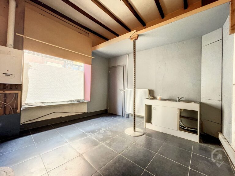 Condrogest - Immeuble de rapport de 4 unités à vendre à Dinant