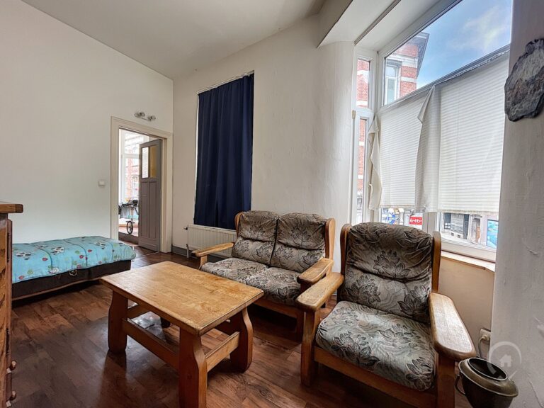 Condrogest - Immeuble de rapport de 4 unités à vendre à Dinant