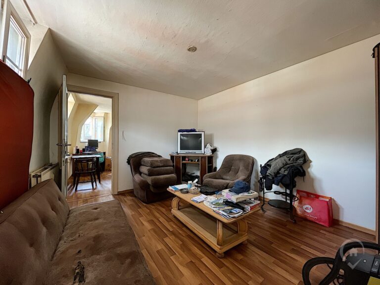 Condrogest - Immeuble de rapport de 4 unités à vendre à Dinant