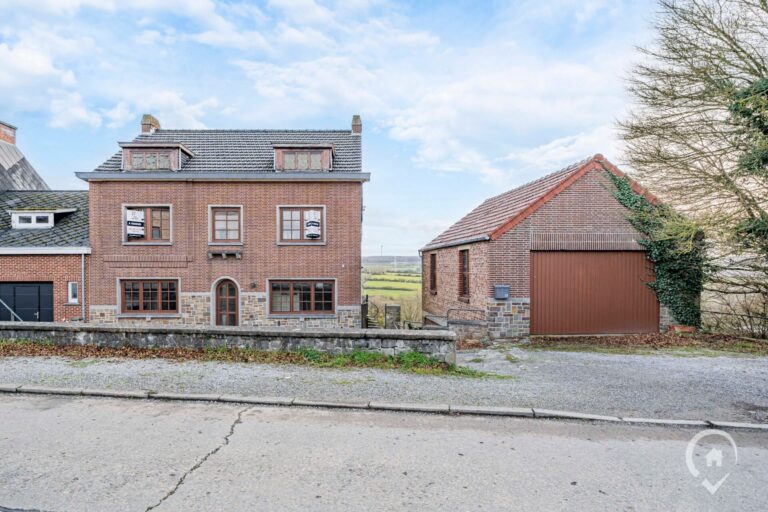 Condrogest - SOUS OPTION !!! Maison 4 chambres avec garage à vendre à Aisemont