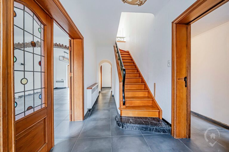 Condrogest - SOUS OPTION !!! Maison 4 chambres avec garage à vendre à Aisemont