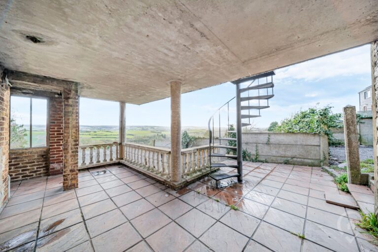 Condrogest - SOUS OPTION !!! Maison 4 chambres avec garage à vendre à Aisemont