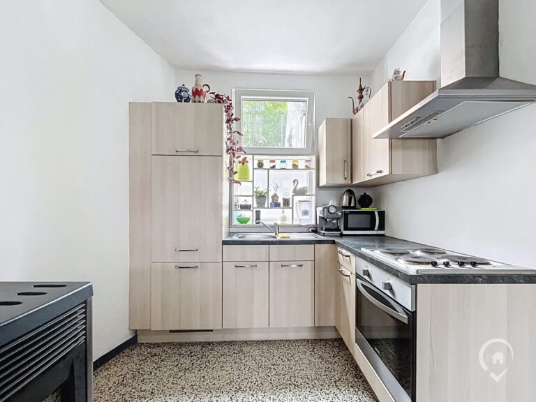 Condrogest - Maison 2 chambres à vendre au centre de Ciney