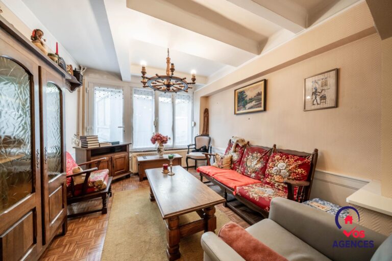 Condrogest - SOUS OPTION !!! Immeuble mixte à rénover