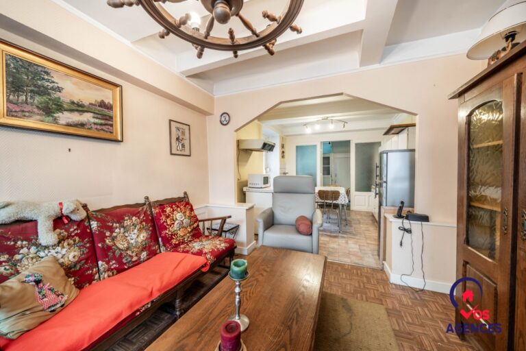 Condrogest - SOUS OPTION !!! Immeuble mixte à rénover