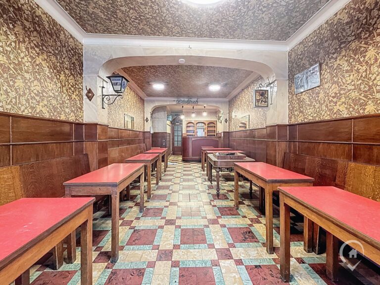 Condrogest - SOUS OPTION !!! Immeuble mixte à rénover