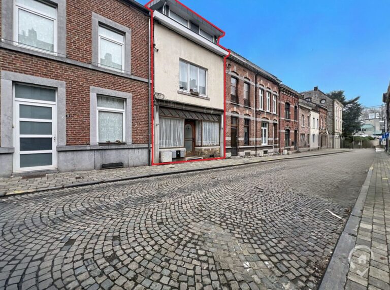 Condrogest - Immeuble de rapport à vendre au centre de Ciney