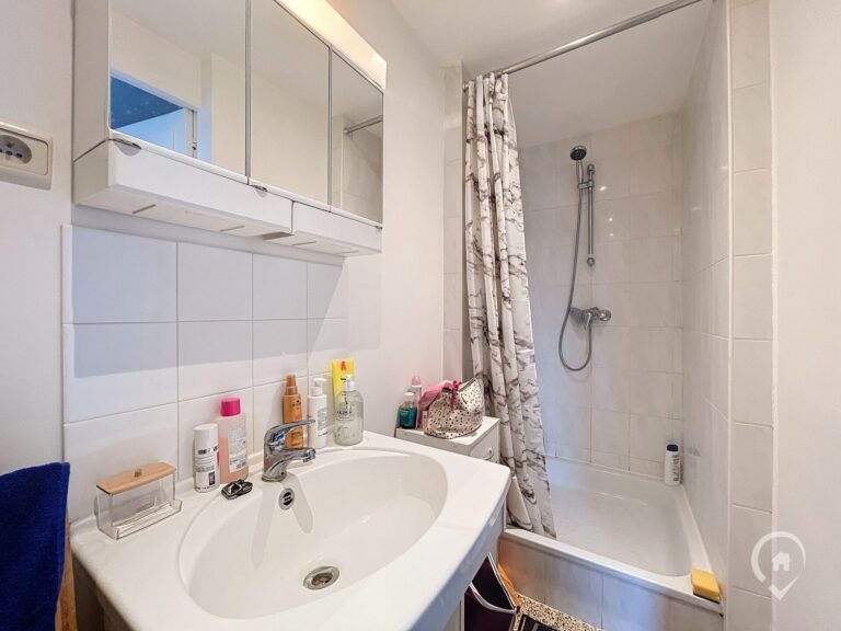 Condrogest - Immeuble de rapport à vendre au centre de Ciney