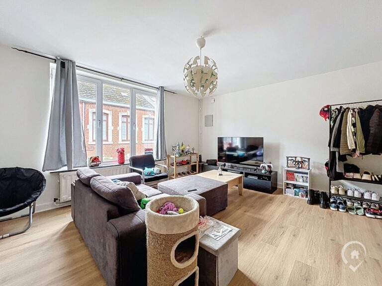 Condrogest - Immeuble de rapport à vendre au centre de Ciney