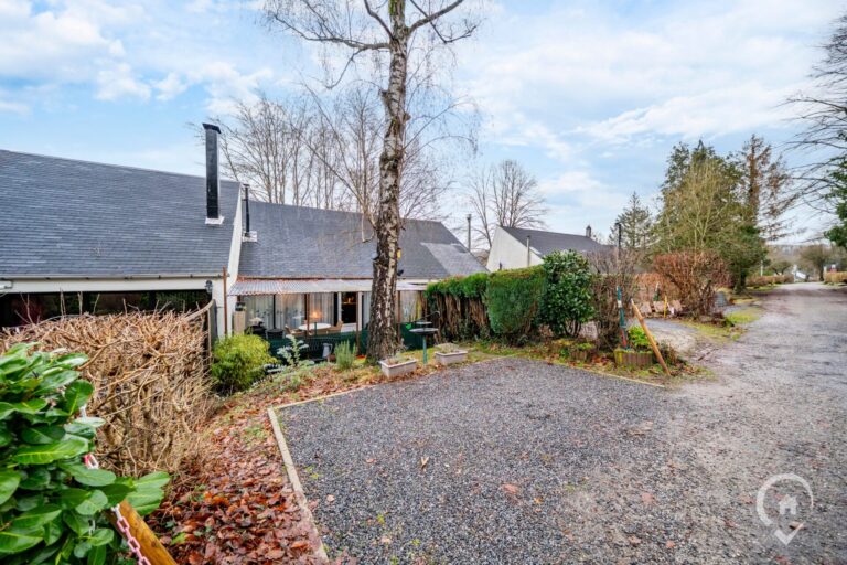 Condrogest - Bungalow à vendre à Hastière