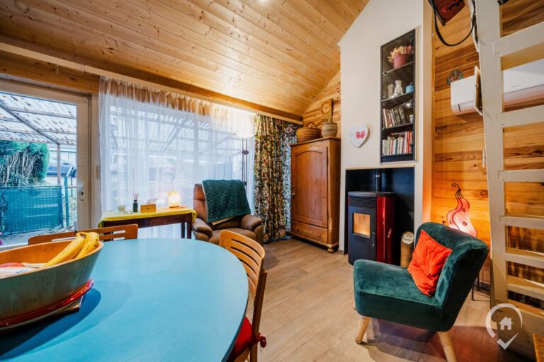 Condrogest - Bungalow à vendre à Hastière