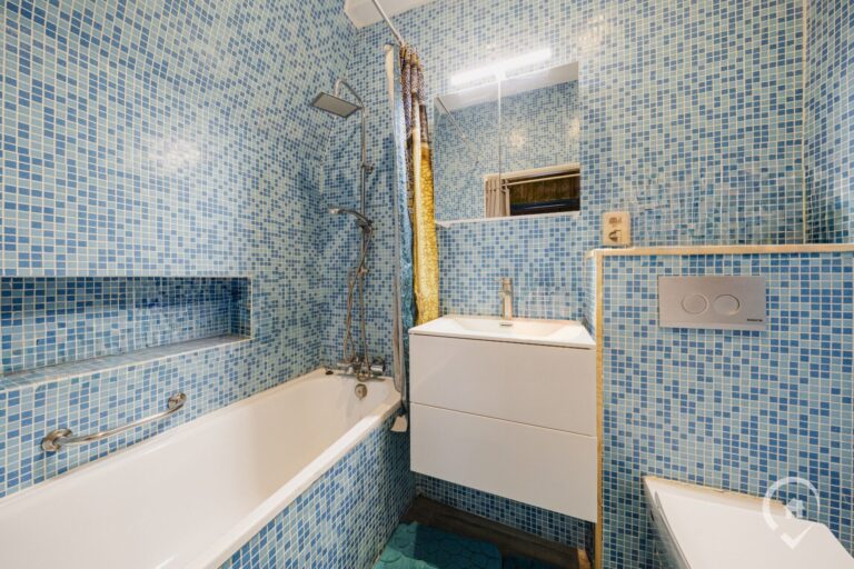 Condrogest - Bungalow à vendre à Hastière