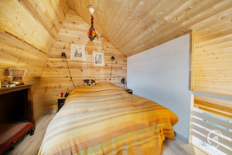 Condrogest - Bungalow à vendre à Hastière