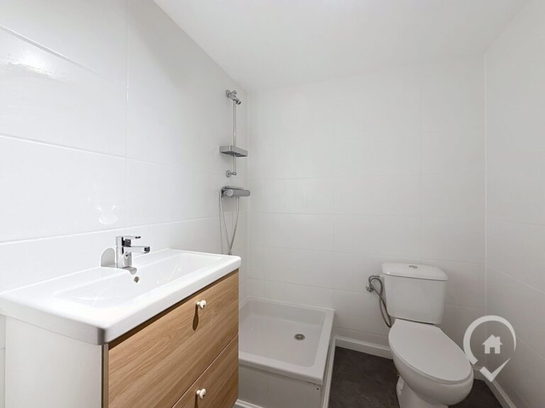 Condrogest - Maison à fort potentiel à vendre à Naomé