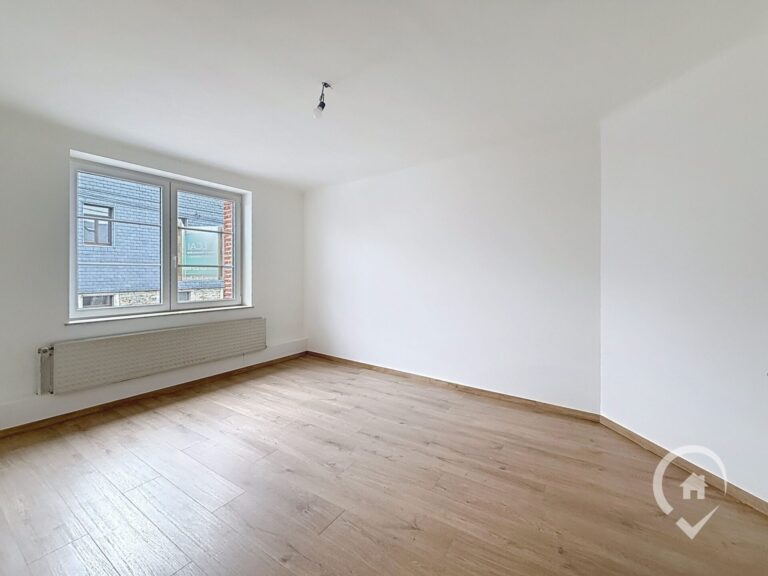 Condrogest - Maison à fort potentiel à vendre à Naomé