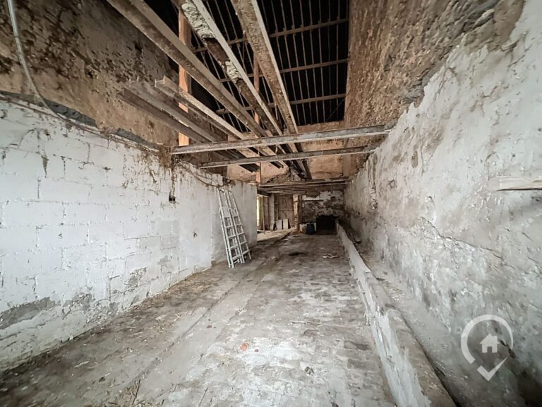 Condrogest - Maison à fort potentiel à vendre à Naomé