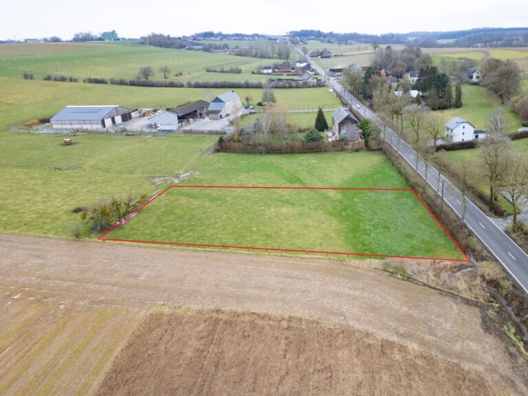 Condrogest - Beau terrain constructible de 25 ares à Hamois