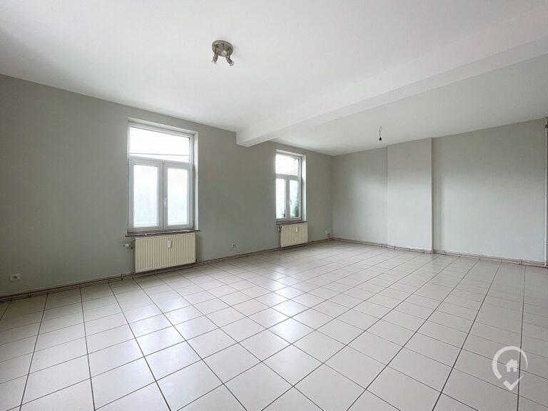 Condrogest - Villa de 240m² habitables en bord de Meuse à Hastière