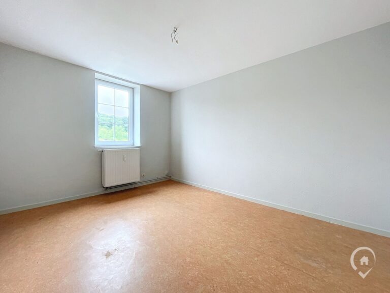 Condrogest - Villa de 240m² habitables en bord de Meuse à Hastière