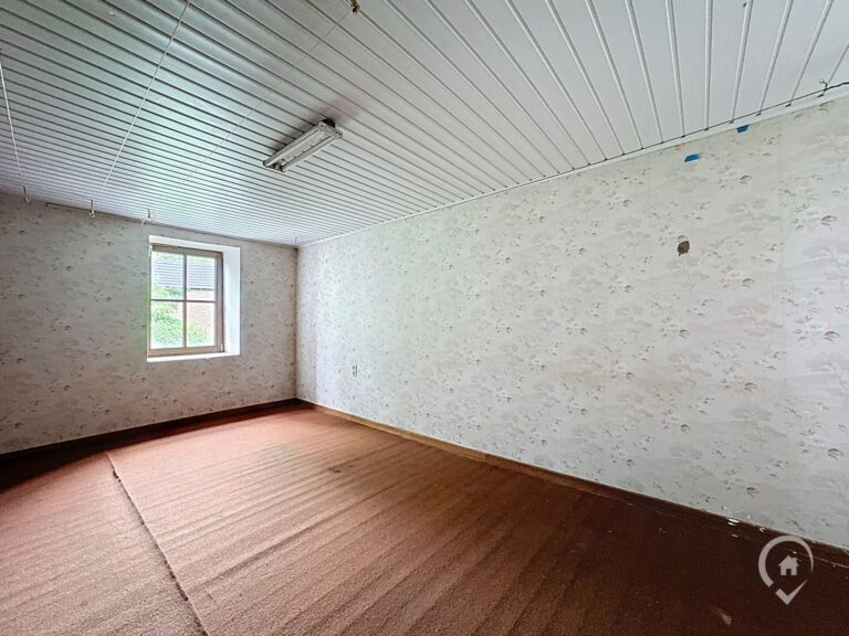 Condrogest - Immeuble de 2 unités à vendre à Waulsort - 6 chambres