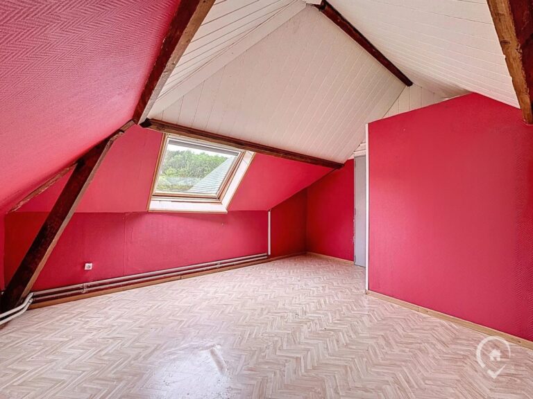 Condrogest - Immeuble de 2 unités à vendre à Waulsort - 6 chambres