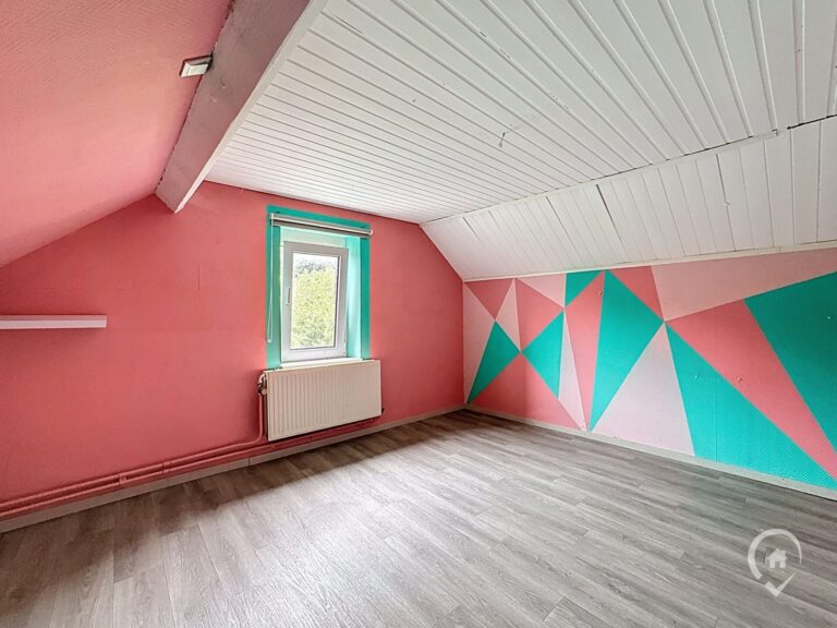 Condrogest - Immeuble de 2 unités à vendre à Waulsort - 6 chambres