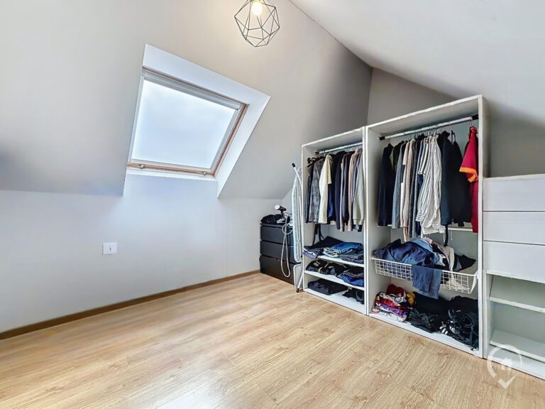 Condrogest - Appartement duplex 2 chambres à vendre à Somme-Leuze