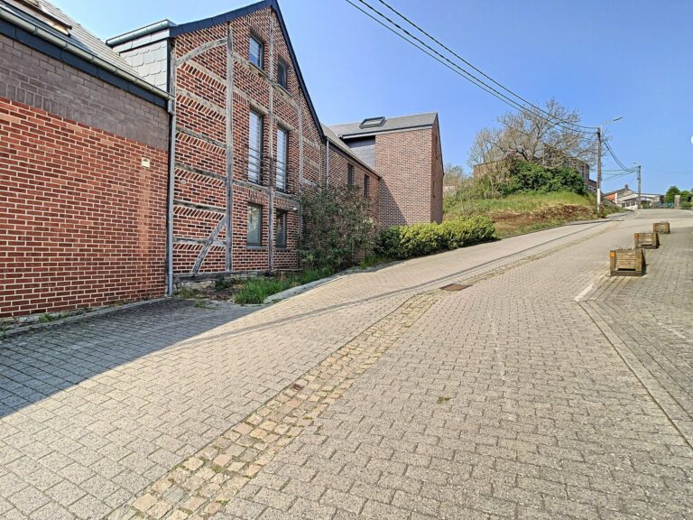 Condrogest - Appartement duplex 2 chambres à vendre à Somme-Leuze