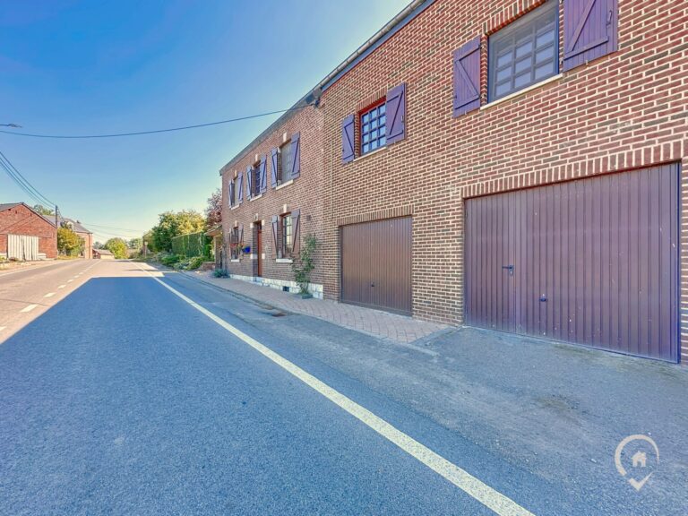 Condrogest - SOUS OPTION !!! Superbe maison avec magnifique jardin à vendre à Deulin