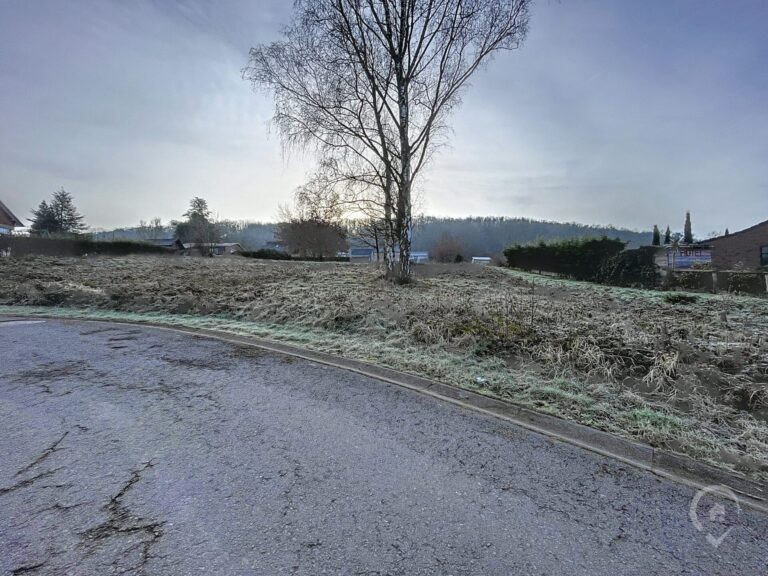 Condrogest - Terrain à lotir de 28 ares pour 4 lots à vendre