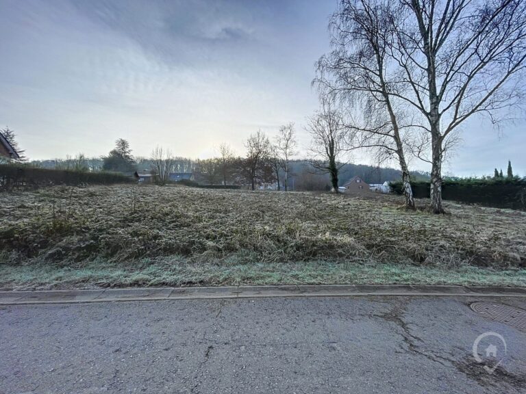 Condrogest - Terrain à lotir de 28 ares pour 4 lots à vendre