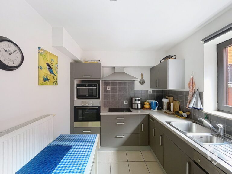 Condrogest - VENDU !!! Appartement 2 chambres avec terrasse à vendre à Ciney