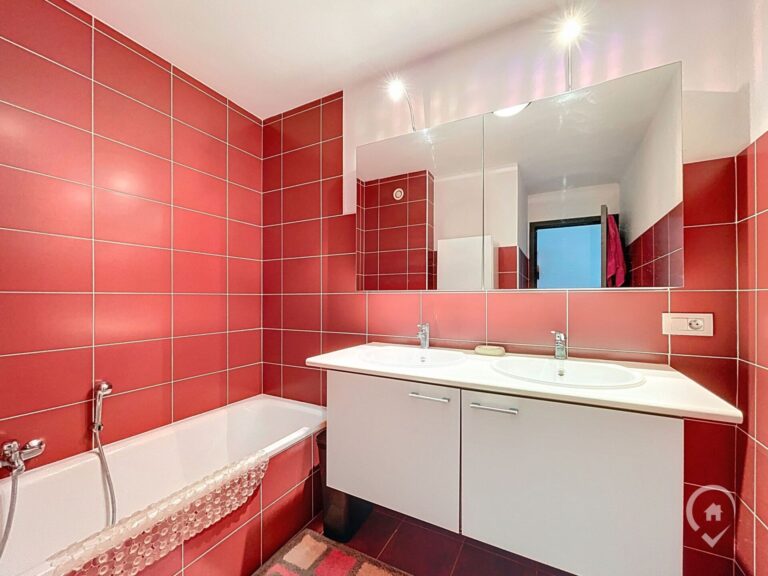 Condrogest - VENDU !!! Appartement 2 chambres avec terrasse à vendre à Ciney