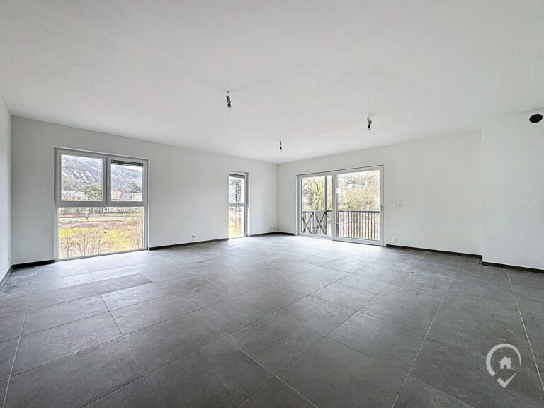 Condrogest - Appartement 3 chambres à vendre à Yvoir