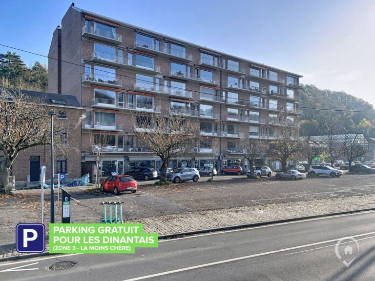 Condrogest - Emplacement idéal pour bureau ou commerce à vendre à Dinant