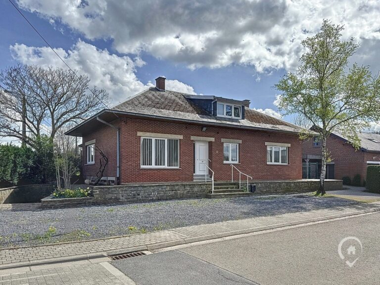 Condrogest - Villa de 200m² habitables 4 chambres à vendre à Dinant