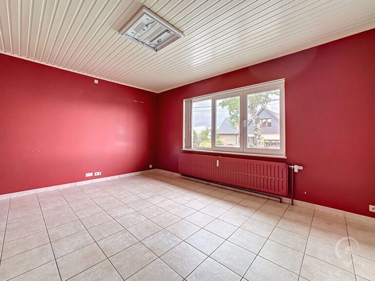 Condrogest - Villa de 200m² habitables 4 chambres à vendre à Dinant