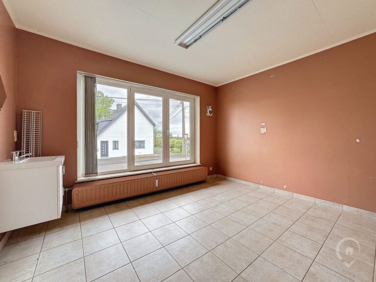 Condrogest - Villa de 200m² habitables 4 chambres à vendre à Dinant