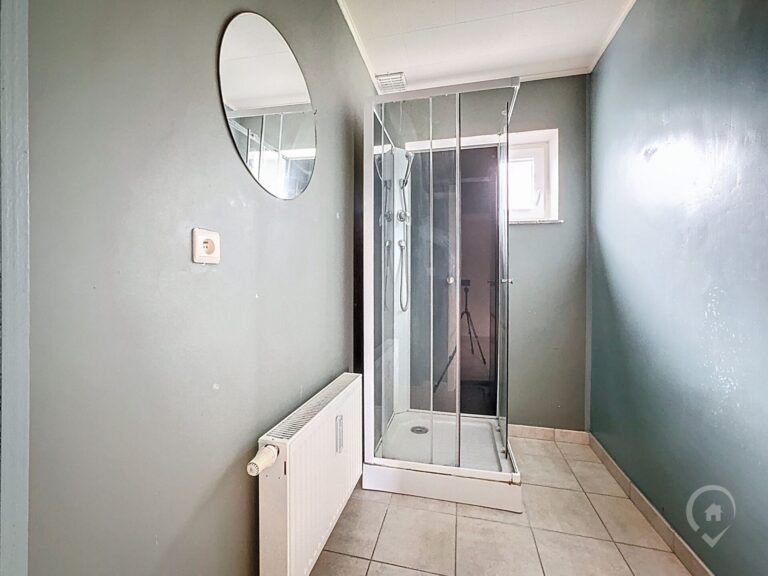 Condrogest - Villa de 200m² habitables 4 chambres à vendre à Dinant