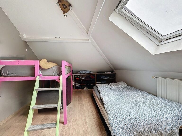 Condrogest - Villa de 200m² habitables 4 chambres à vendre à Dinant