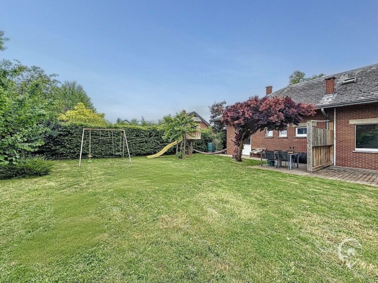 Condrogest - Villa de 200m² habitables 4 chambres à vendre à Dinant