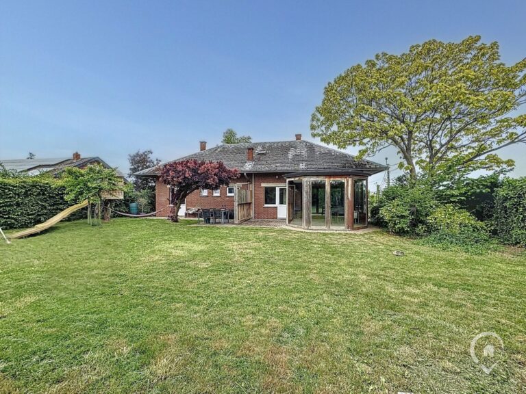 Condrogest - Villa de 200m² habitables 4 chambres à vendre à Dinant