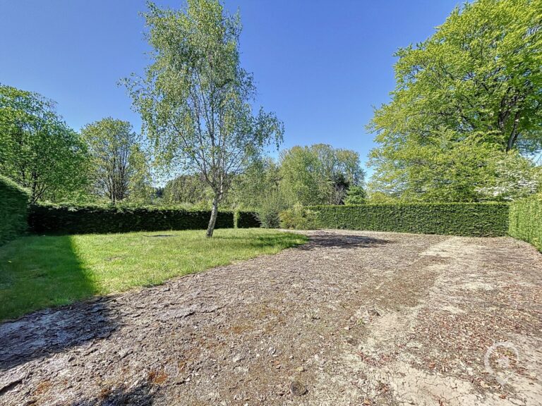 Condrogest - Beau terrain 20m de façade