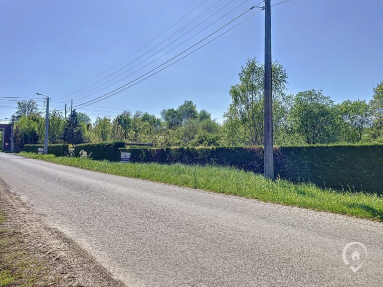 Condrogest - Beau terrain 20m de façade