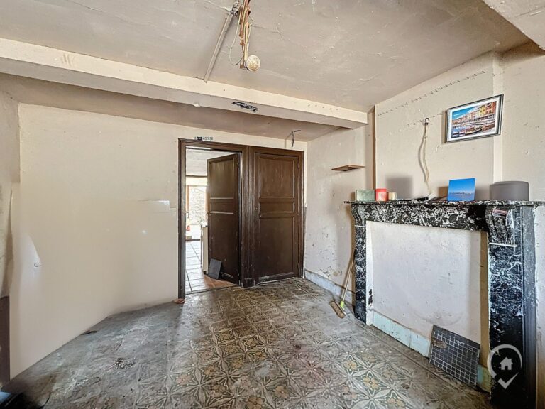 Condrogest - Authentique maison en pierres et colombages dans le village classé de Felenne