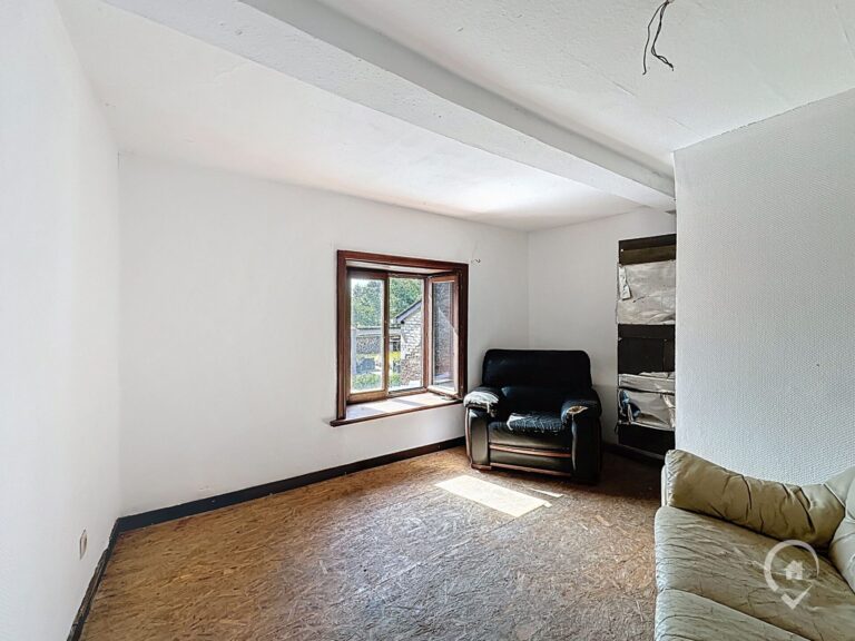 Condrogest - Authentique maison en pierres et colombages dans le village classé de Felenne