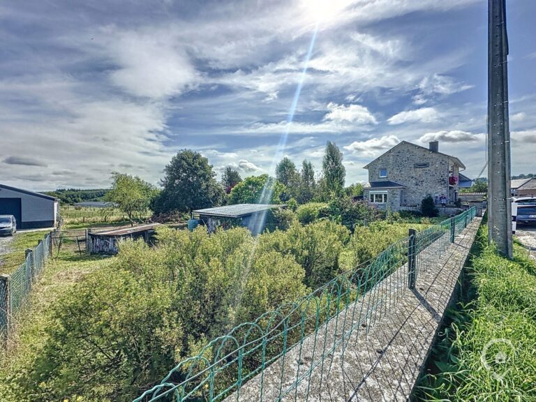 Condrogest - Beau terrain à Javingue