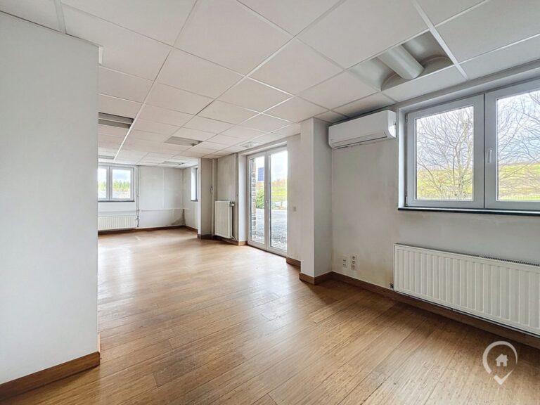 Condrogest - Bureaux à louer à Dinant - Endroit stratégique