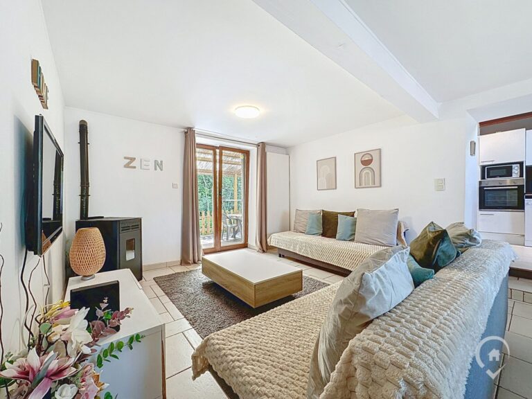 Condrogest - Magnifique maison en pierre 4 chambres à vendre - gîte